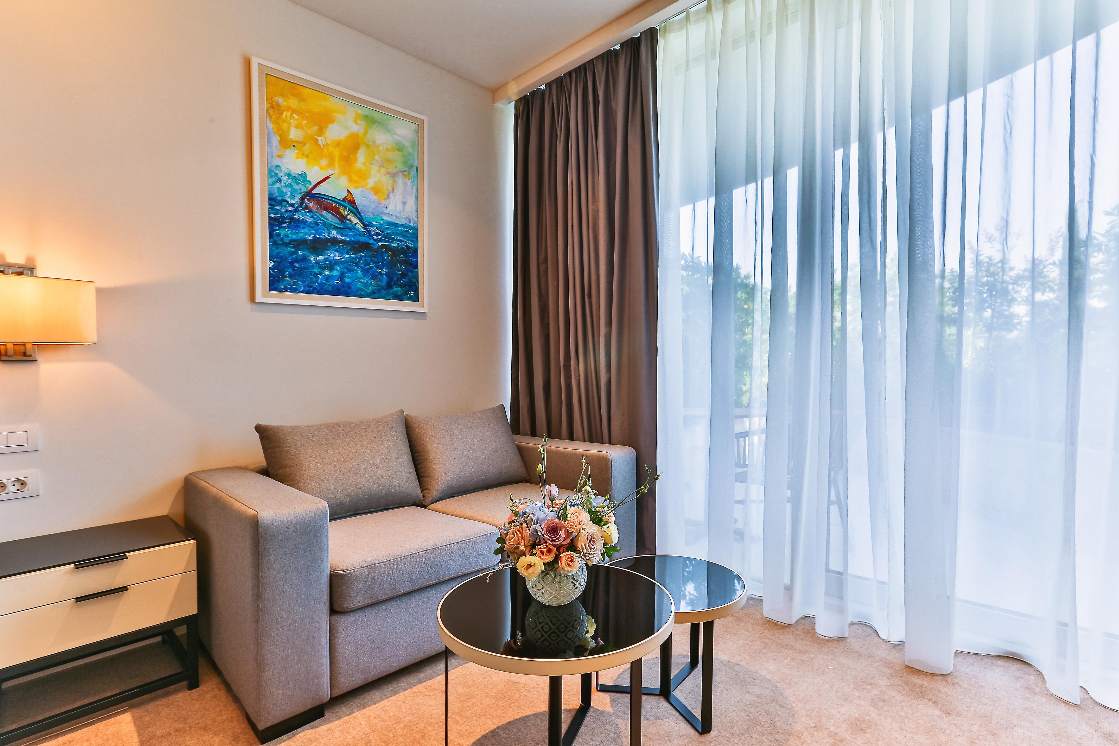Boutique Square By Aycon Budva